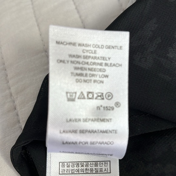 Lauren size M Flutter Sleeve Blouse - Picture 6 of 6